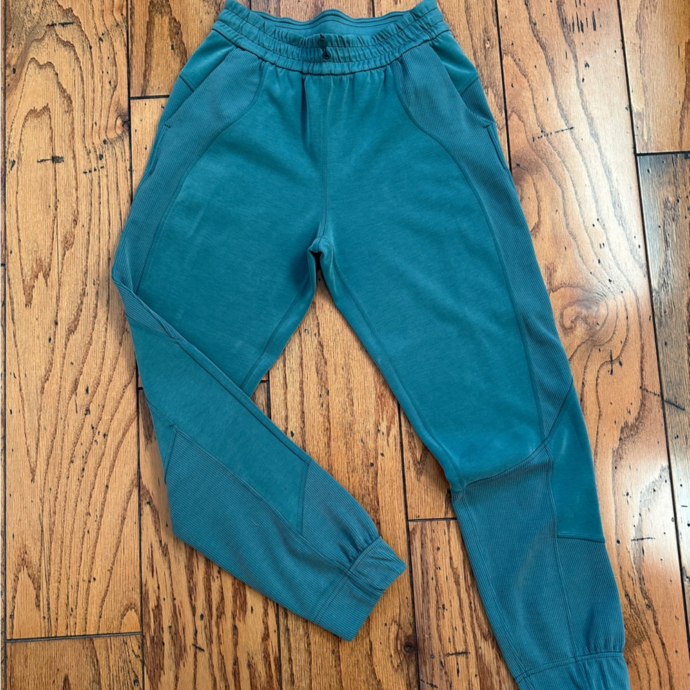 Lululemon Soft Stream Sweatpants